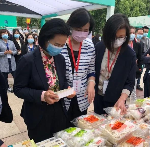 /uploads/image/2020/05/11/中百3.jpg 中百3.jpg