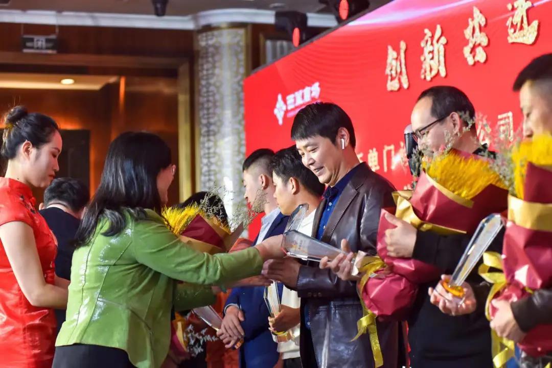 /uploads/image/2020/11/11/32.jpg 32.jpg